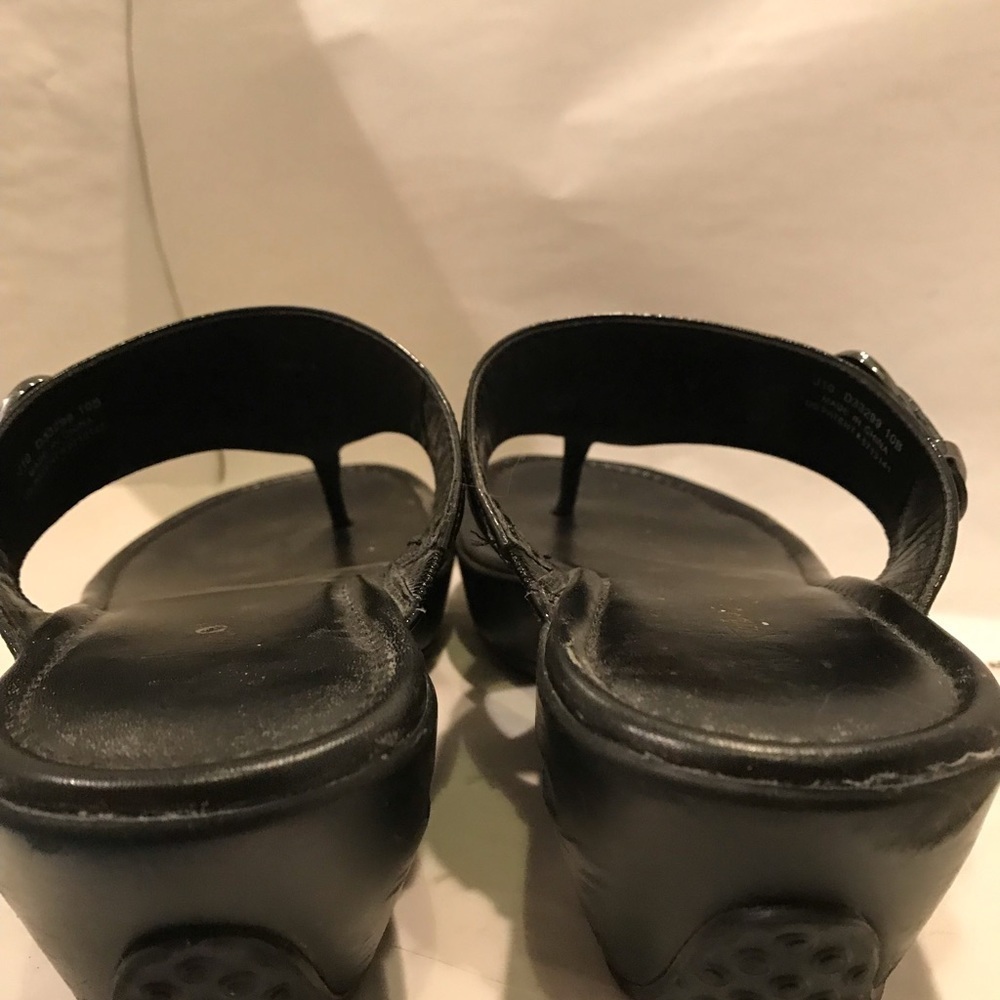 Sandals - Picture 4 of 5